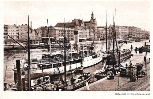 Bild-3.-Hafenbild-mit-Dampfer-Odin.-Im-Hintergrund-die-Baumbrücke-Wehrmann-1911